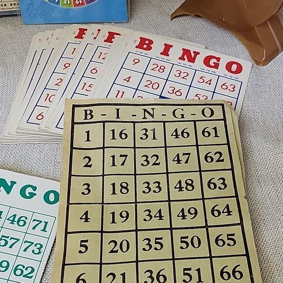 Huge Bingo bundle, 1974 vintage Bingo - Picture 4 of 13